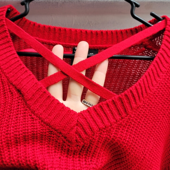Free for all size xs red knit strappy sweater top v-neck boxy sharkbite hem nwot - Picture 2 of 7